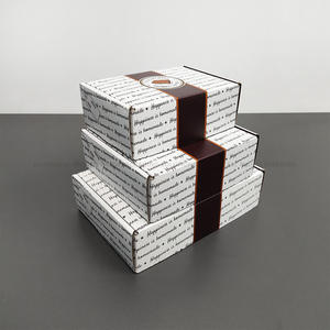 <span class=keywords><strong>Caja</strong></span> <span class=keywords><strong>de</strong></span> Regalo <span class=keywords><strong>de</strong></span> Papel Premium Personalizada <span class=keywords><strong>para</strong></span> Postres Festivos con Banda Decorativa y Sello <span class=keywords><strong>de</strong></span> Marca <span class=keywords><strong>para</strong></span> Empaque <span class=keywords><strong>de</strong></span> Dulces Navideños - Product Image 1