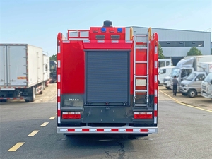 Camion de lutte contre l'incendie et de sauvetage multifonctionnel Dongfeng 4X2 de 5000 litres, eau et mousse, pour les urgences routières et municipales - Product Image 6