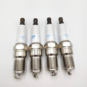 หัวเทียนอิริเดียมแท้รุ่น 4477 ITR6F13 ของแท้ใหม่ ผลิตในจีน คุณภาพดีที่สุด พร้อมใบรับรอง สำหรับรถยนต์มินิ เปอโยต์ ซีตรอง - Product Image 1