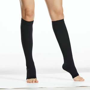 Calcetines de Compresión Deportivos, Color Sólido, Hasta la Pantorrilla, Punta Abierta, Tubo Medio, Uso Profesional - Product Image 3