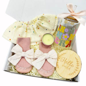 Conjunto <span class=keywords><strong>de</strong></span> regalo personalizado para padres recién nacidos, orgánico para niñas <span class=keywords><strong>de</strong></span> 0 a 3 meses, regalos <span class=keywords><strong>de</strong></span> <span class=keywords><strong>embarazo</strong></span> para mamás primerizas, regalo para nuevas mamás - Product Image 1