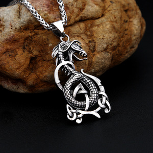 Yunnique – collier Viking Dragon pour hommes, pendentif en acier inoxydable, forme animale, bijoux cadeau - Product Image 1