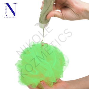 Gel Douche Herbal au Neem et au Tulsi – Nettoyant Corporel Quotidien Doux et Rafraîchissant pour une Peau Douce, Lisse et Saine - Product Image 4