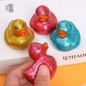 Jouet de bain pour enfants très vendu, 6 cm, en plastique ABS, petit canard jaune lumineux, scintillant, pour jeux aquatiques, motif dessin animé - Product Image 4