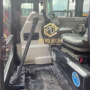 Mini-excavatrice Yangma VIO35, excavatrice d'occasion pour l'aménagement paysager et la construction d'infrastructure, compacte, excavatrice sans queue. - Product Image 6