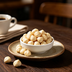 เมล็ดเฮเซลนัทต้มสุกแบบไม่ใส่เกลือ ไม่ใส่สารปรุงแต่ง ขายส่งจำนวนมาก จากโรงงานโดยตรง รับผลิตตามสั่ง (OEM) ขนมขบเคี้ยว - Product Image 1