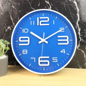 Horloge murale analogique classique en quartz en plastique de 12 pouces pour la décoration de la maison - Product Image 6