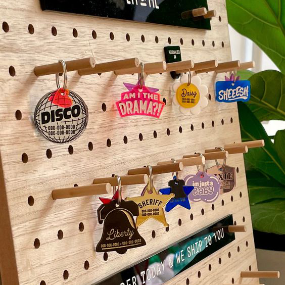 Apache Customizable Oak Floor Standing Powder Coated Storage Key Chain Display Rack with Custom Logo for Supermarket Mall Use — view 3