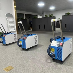 Machine de nettoyage laser pulsé portable 30W pour l'acier et l'acier inoxydable éliminant la rouille et les oxydes de surface - Product Image 2