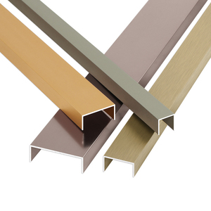 Facile à installer Bande décorative de garniture murale de fond de ligne de <span class=keywords><strong>plafond</strong></span> à fente en forme de U en aluminium Bande de fermeture en carton en forme de U - Product Image 1