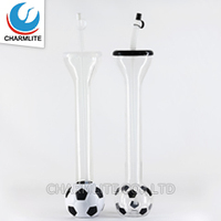 Gobelet de fête en plastique PET réutilisable de 600 ml en forme de ballon de football avec couvercle, sans BPA, anti-fuite, pour promotion de bar, souvenir, vente en gros
