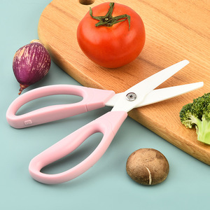 Tijeras grandes de cerámica para preparar comida para bebés, cocina, verduras, alimentos cocidos y baterías industriales aisladas. - Product Image 3