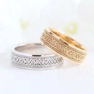 Anello Nuziale Personalizzato MaiYi con Nodo Celtico in <span class=keywords><strong>Oro</strong></span> Bianco 18K o <span class=keywords><strong>Oro</strong></span> Giallo per Uomo - Product Image 1