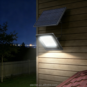 Projecteur solaire Alecter étanche IP54, lumière blanc chaud, allumage automatique du crépuscule à l'aube, pour véranda, patio, garage - Product Image 5