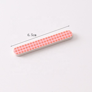 ミニネイルファイルポータブル使い捨てマニキュアツールマッチ箱付き - Product Image 3