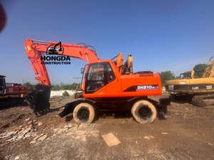 Excavatrice sur pneus d'occasion Doosan DH210W-9, 19,8 tonnes, modèle 2023, faible nombre d'heures, moteur certifié CE, vente, godet de 0,50 m, 115 kW - Product Image 2