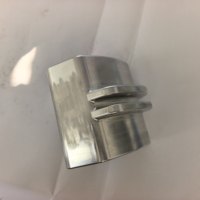 Blocco di Supporto Industriale in Lega di Alluminio Lavorato CNC di Precisione, Hardware di Montaggio Personalizzato OEM ODM