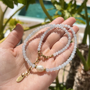 Collier ras-de-cou délicat pour femme en acier inoxydable avec perles de cristal d'aigue-marine de 4 mm <span class=keywords><strong>et</strong></span> une seule perle d'eau douce - Product Image 2