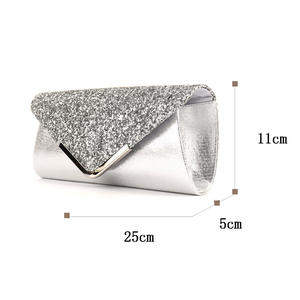 Borsa da Sera Elegante con Patta Glitterata per Donna, Grande Capacità, Brillante, Abbinabile a Abiti da Cerimonia, Clutch per Matrimoni e Banchetti - Product Image 3