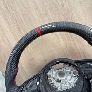Volante de fibra de carbono de gran venta para <span class=keywords><strong>Audi</strong></span> B8.5 <span class=keywords><strong>S4</strong></span> S5 RS5 RS6 Q5 Q7 Q3 Q8 A1 A3 A4 A5 A6 A7 S3 S1 S6 RS3 RS4 B8 C6 C7 - Product Image 5