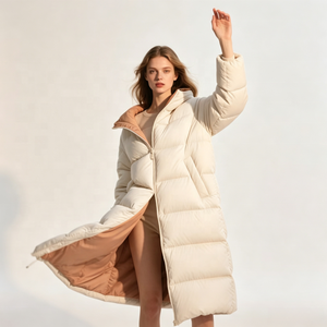 Veste matelassée personnalisée pour femme en <span class=keywords><strong>duvet</strong></span> <span class=keywords><strong>de</strong></span> <span class=keywords><strong>canard</strong></span> blanc à 90 %, manteau parka OEM ODM, contrastant ivoire et orange, longue, à capuche, chaude pour l'hiver - Product Image 3