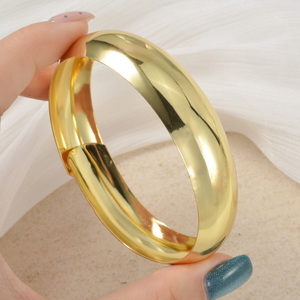 Fashion Fine Glossy Wide Surface Pure <b>Copper</b> Women Wholesale 18k Gold Plated Minimalist For Dating Party <b>bangles</b> bracelet - Product Image 2