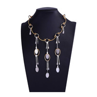 ZA Collier en fer et bambou géométrique haut de gamme, tendance, unique, polyvalent, de niche, léger et luxueux, pour femme, style international