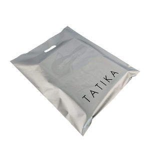 Individuelle Logo-Plastikeinkaufstasche Wiederverwendbare Tragetasche mit Gestanztem Griff und Flachem Boden für Damenmode-Geschäfte - Product Image 4