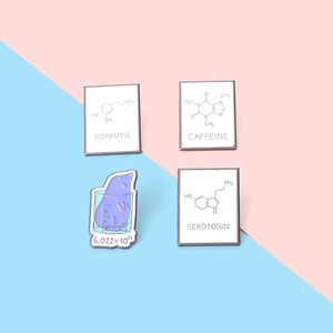 Nuevo Producto en Oferta - Pin de Solapa Personalizado con Diseño de Ecuación Química <span class=keywords><strong>Simple</strong></span>, Pintado en Aleación - Product Image 2