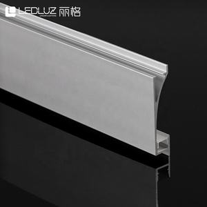 <span class=keywords><strong>Profilé</strong></span> de plinthe <span class=keywords><strong>LED</strong></span> encastré pour éclairage commercial d'<span class=keywords><strong>escalier</strong></span> et de mur, largeur de 10mm, aluminium argenté, couverture diffuse - Product Image 4