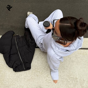 Completo da donna 2 pezzi: <span class=keywords><strong>Felpa</strong></span> con cappuccio corta con zip e pantaloni a vita alta a gamba larga, tuta casual streetwear <span class=keywords><strong>grigia</strong></span>, set loungewear - Product Image 3