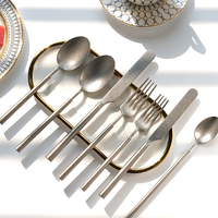Ensemble de vaisselle de luxe moderne en acier inoxydable arabe 304 ensemble d'assiettes rétro 2025 pour les fêtes d'anniversaire mariages dîners à domicile camping