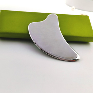 Planche de massage Gua Sha en acier inoxydable 304 de qualité OEM, outil de soin de <span class=keywords><strong>la</strong></span> peau pour le visage et le corps - Product Image 3