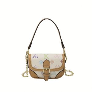 Bolso de cadena de PU para mujer, estilo moda transfronteriza, novedad 2026, con textura sencilla, diseño de diamantes pequeños cuadrados, cierre tipo solapa, de un solo tirante. - Product Image 1