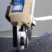 Machine de découpe de bord de matériau épais de coupeur d'extrémité de tissu de couteau rond de long manipulateur