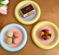 Assiettes minimalistes en céramique sous glaçure, style INS, pour desserts, gâteaux, collations, en forme de cœur, vaisselle moderne compatible micro-ondes