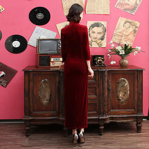 Lungo cinese migliorato cheongsam che ricamo demure cheongsam dress - Product Image 4