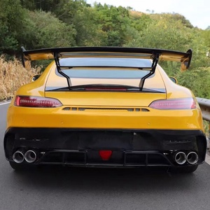 ชุดแต่งคาร์บอนไฟเบอร์แบบเปียกสีดำ รุ่น Black Series สำหรับรถเบนซ์ AMG GT ปี 2015-2023 ประกอบด้วยกันชนหน้า/หลัง สเกิร์ตข้าง และฝากระโปรง - Product Image 6