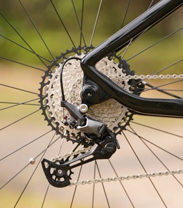 Venta al por mayor de fábrica: Bicicleta eléctrica de montaña de carbono EM8 con motor central de 48V 500W 750W, 27.5/29 pulgadas, M6100/12s+m560/500w+48v14a, High Bike - Product Image 6