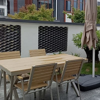 Ensemble table et chaises WPC minimaliste pour extérieur, imperméable et durable, idéal pour parc, patio, jardin, terrasse, balcon, salle à manger de loisirs