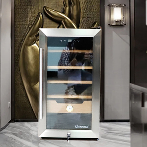 Guevara intérieur avec armoire à cigares électrique à contrôle de température - Product Image 3