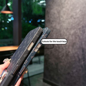 Funda Magnética Rígida de PC con Textura de <span class=keywords><strong>Fibra</strong></span> de Carbono Luminosa para iPhone 17 16 15 Pro Max, a Prueba de Golpes, Venta al Por Mayor - Product Image 2