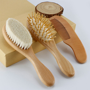 Wholesale Natural Soft Goat Bristle Wooden Cradle Brush Baby Brush And Comb Set For Newborns Toddler