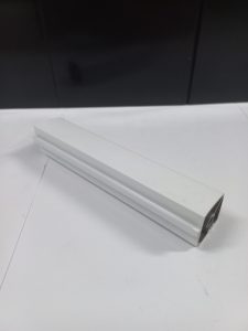 Aluminium-Rolltorführungsschiene, Bodenschiene und Mittelstange 6063-T5, Weiß Pulverbeschichtet oder Eloxiert, Indonesien - Product Image 2