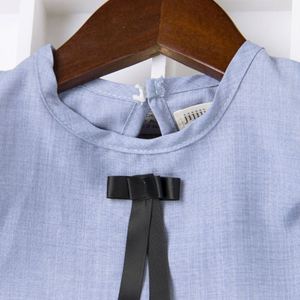 Vêtements en gros pour enfants, robe en coton pour filles, col rond, couleur unie, dentelle, fabriquée en Chine - Product Image 3