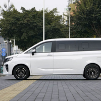Baw Mpv M7 2.0l Hualun 7 sièges Cargo Van essence populaire Mpv Cargo Truck à vendre Version de luxe fabriqué en Chine Caméra électrique