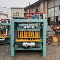 Machine à Briques Électrique Avancée 4-35B avec Palans à Chaîne, Réutilisable et Efficace, pour la Fabrication de Briques Réduites