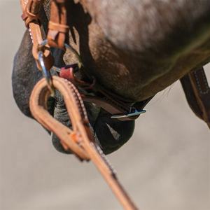 Brida de cuero con diseño de nariz enrollada, resistente, de alta calidad, cómoda, para todos los tamaños de caballos - Product Image 4