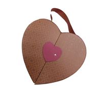 Boîte cadeau de luxe en carton écologique à double porte en forme de cœur pour chocolat, fraises, sucre et gelée