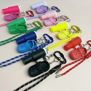 Lindo llavero mini para taza de agua, correa desmontable con dije de cocodrilo, adorno creativo para mochila/bolso, venta al por mayor - Product Image 2